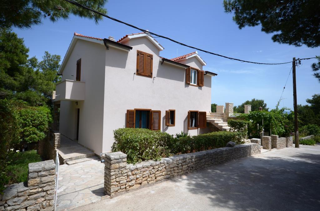Pavao Apartments Vrboska Extérieur photo