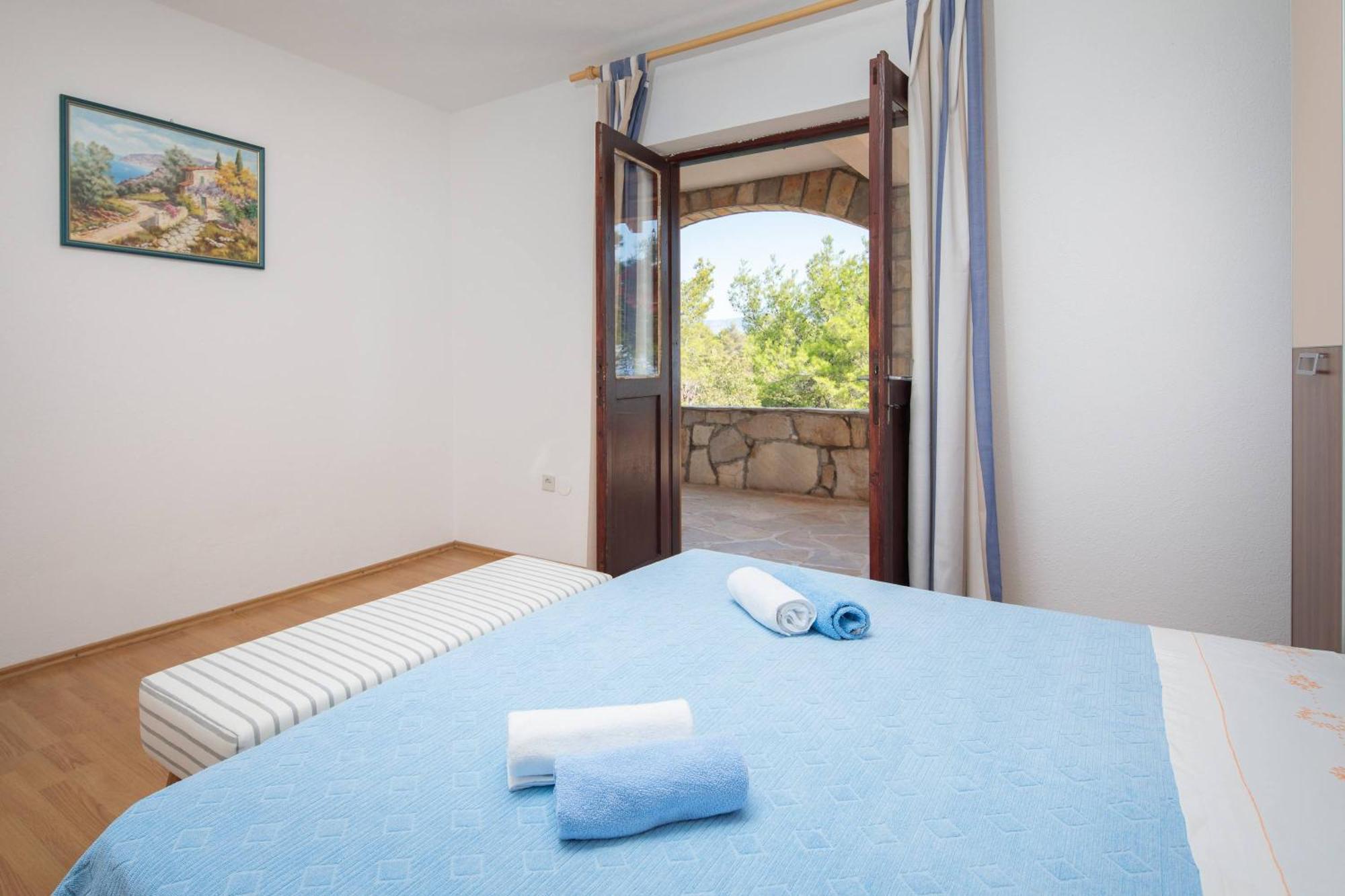 Pavao Apartments Vrboska Chambre photo