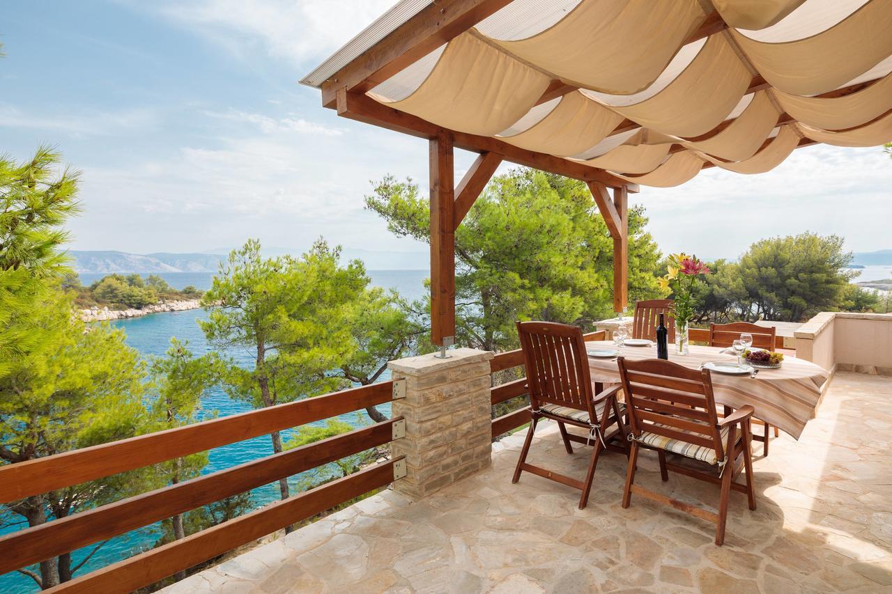 Pavao Apartments Vrboska Extérieur photo