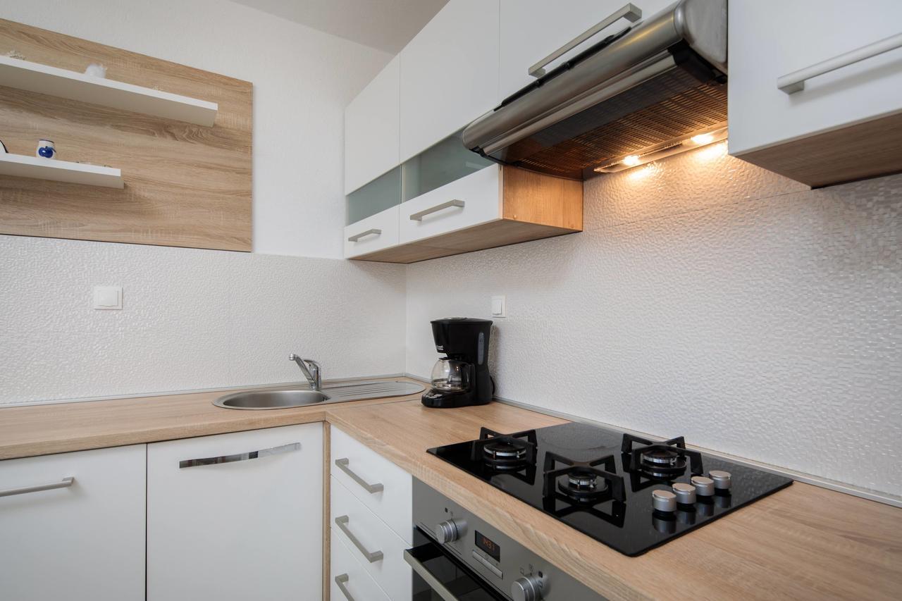 Pavao Apartments Vrboska Extérieur photo