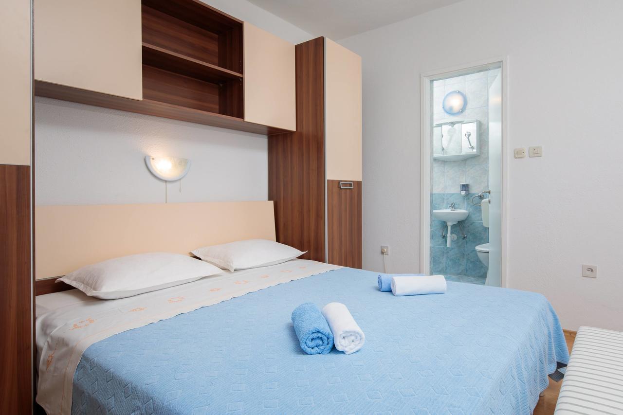 Pavao Apartments Vrboska Extérieur photo