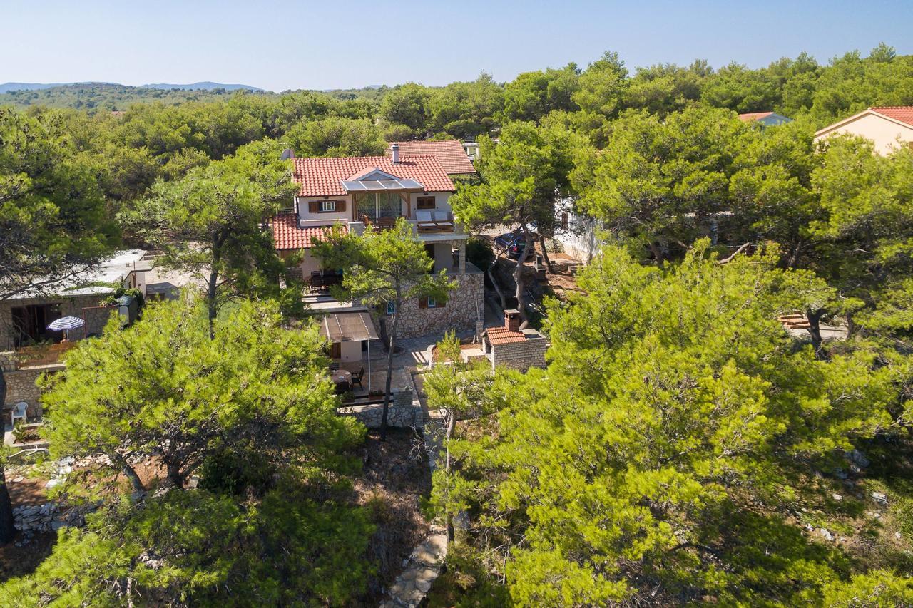 Pavao Apartments Vrboska Extérieur photo